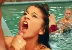 یک کریسمس مشکی کریسمس برای یک Milf سکس دکتر Busty.